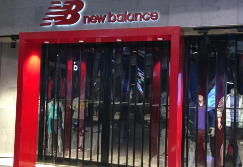 Aluminium Stacking Door